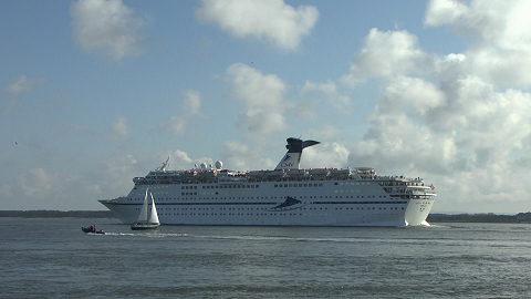 iceland mccrow magellan isles northern captures malcolm passes